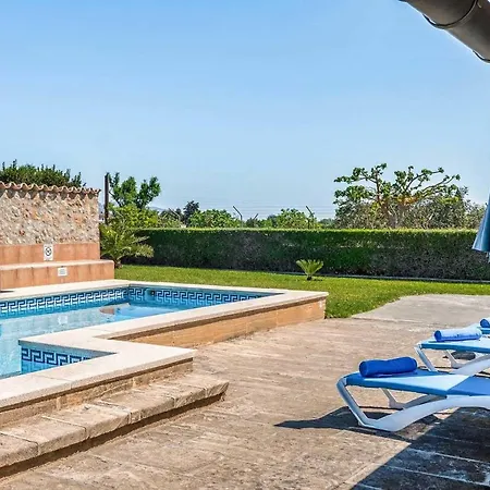 Catalina Petit Pollença